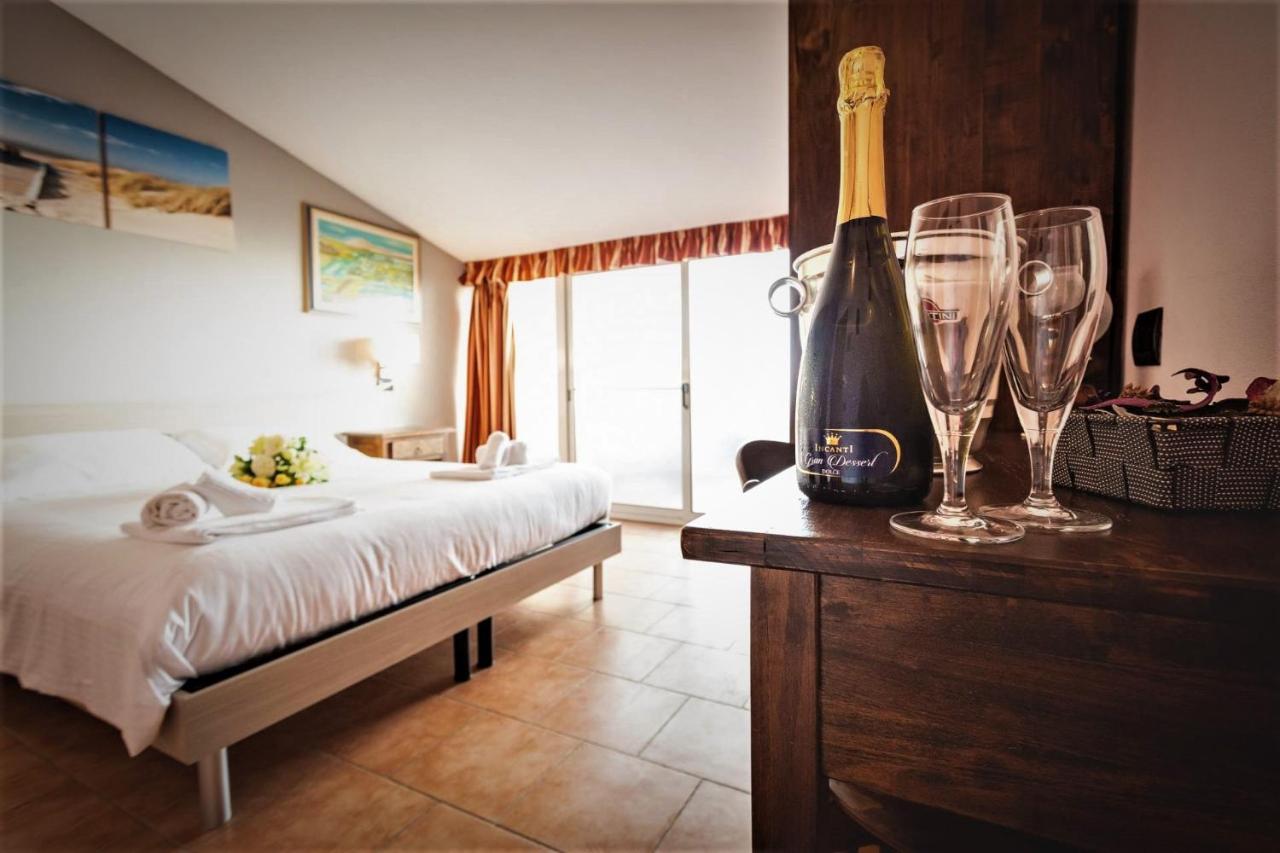 Hotel Villa Paradiso 리파벨라 외부 사진