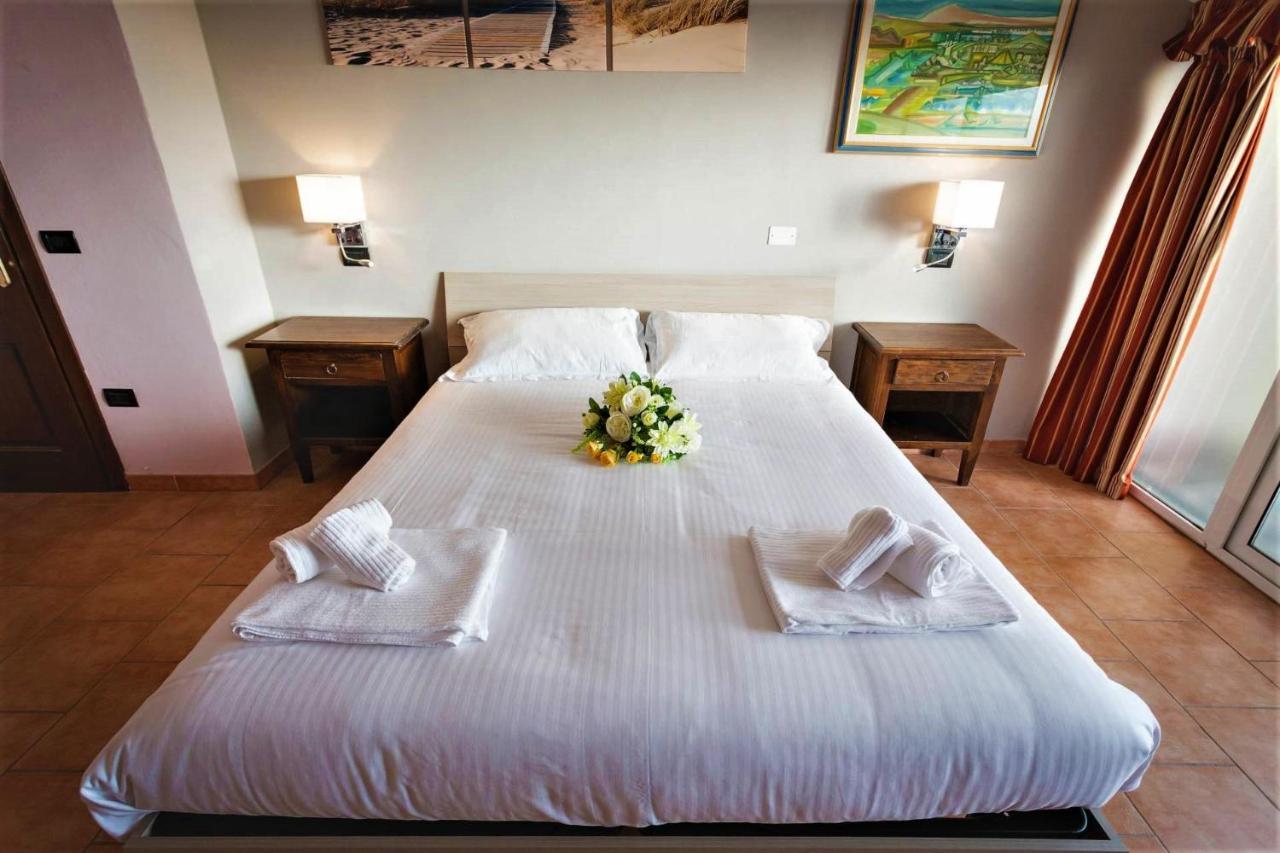 Hotel Villa Paradiso 리파벨라 외부 사진